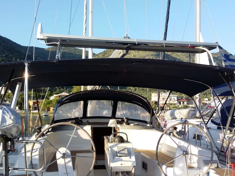 Bavaria Cruiser 46 jednotlivci a charterové společnosti v Lefkáda