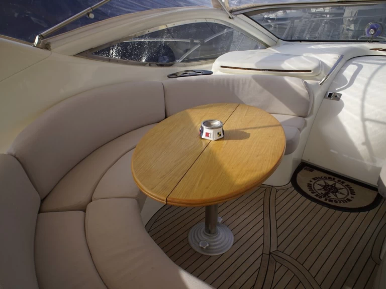 Pronájem lodi Punat lákavé ceny Gobbi 425 SC