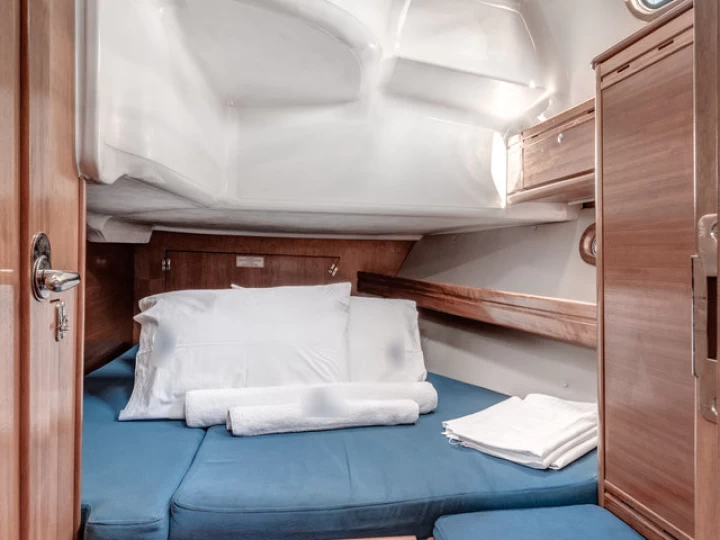 Pronajmout si Bavaria Bavaria 39 Cruiser v Paleros