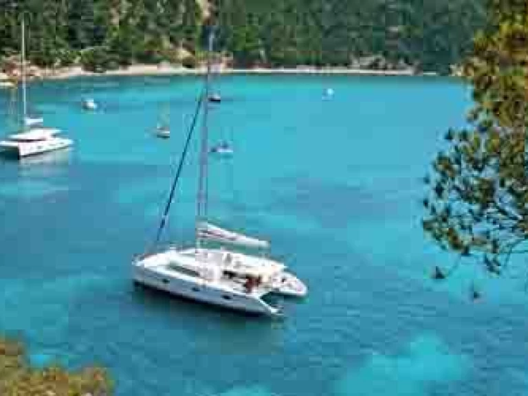 Katamarán k pronájmu v Donji Seget za nejlepší cenu