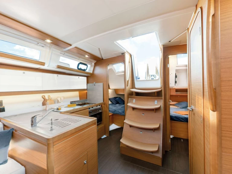 Pronájem lodi Dufour Dufour 390 v Parham Town na Samboatu