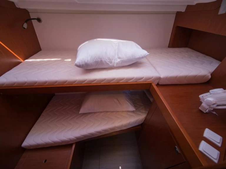 Pronájem Plachetnice v Komolac -Bénéteau Oceanis 48