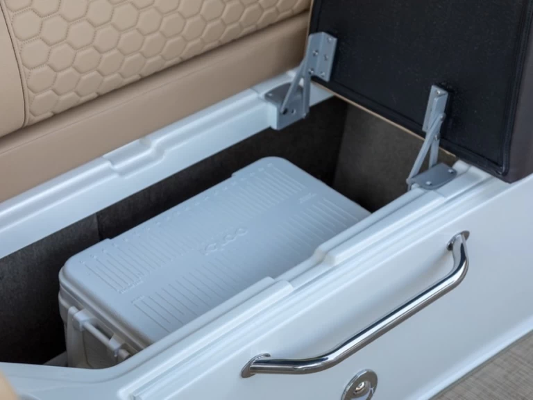 Pronájem jachty v Tribunj -Sea Ray Sea Ray SDX 270 na Samboatu