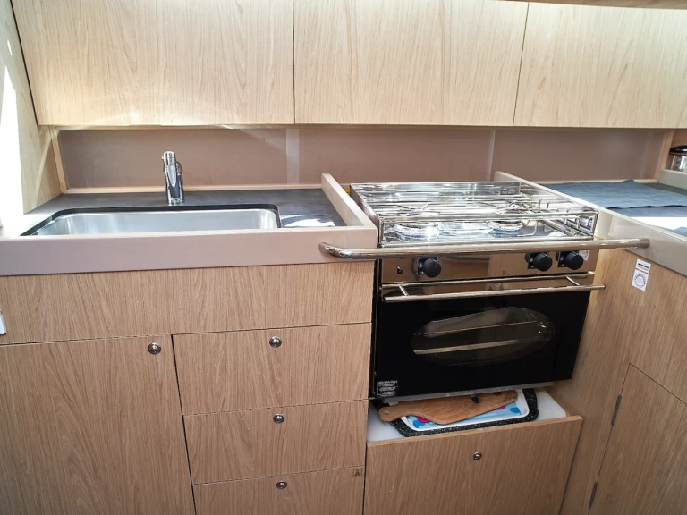 Pronajmout si Bénéteau Oceanis 41.1 v Biograd Na Moru