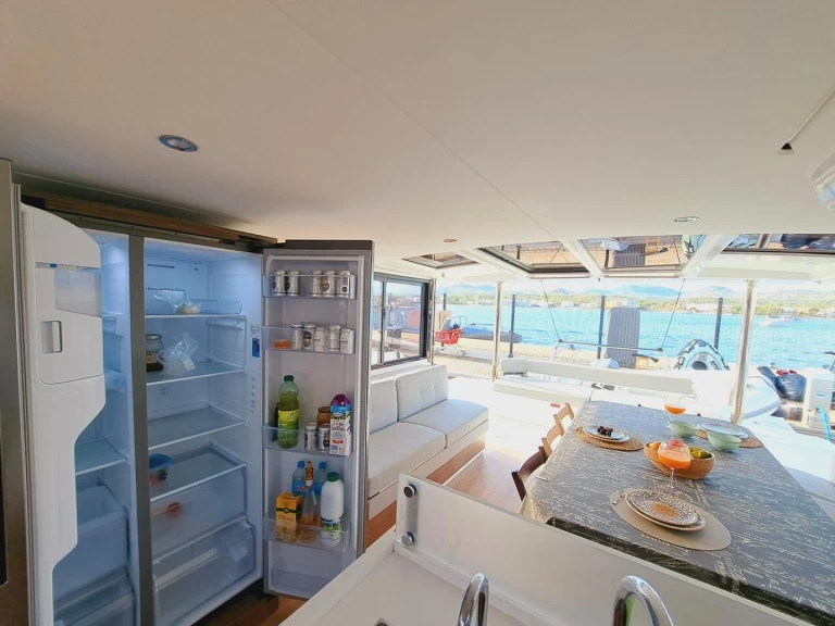 Pronajmout Katamarán se skipperem či ne Bali v Sant Antoni de Portmany