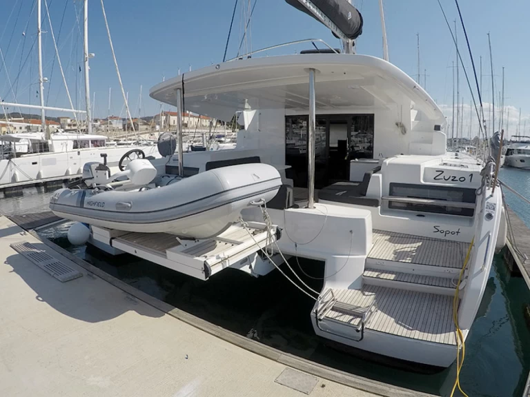 Lagoon Lagoon 50 jednotlivci a charterové společnosti v Šibenik 