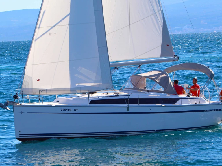 Pronájem Plachetnice Bavaria s licencí