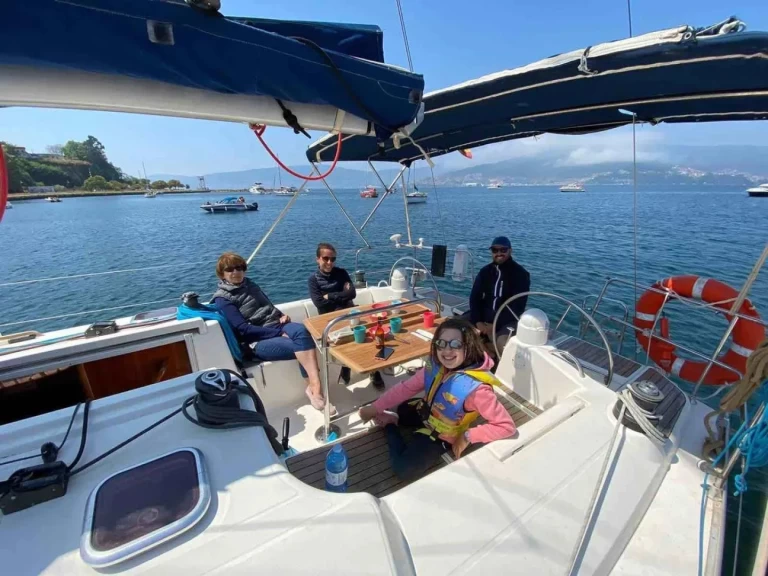 Pronájem lodi Dufour Dufour 385 Grand Large v Portimão na Samboatu