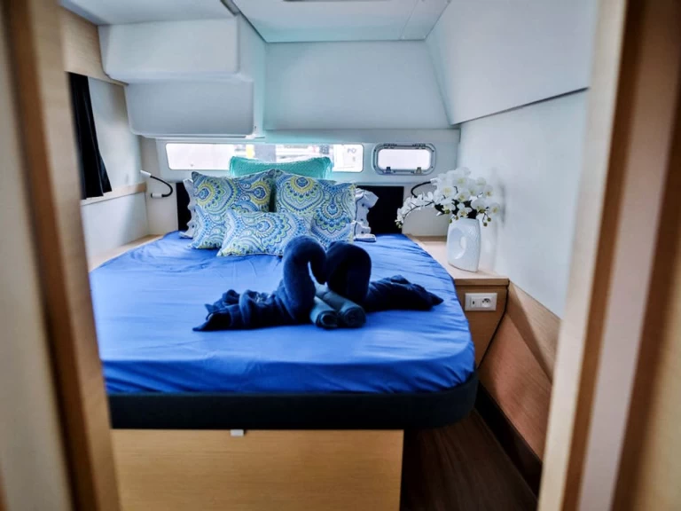 Pronájem Katamarán Fountaine Pajot s licencí