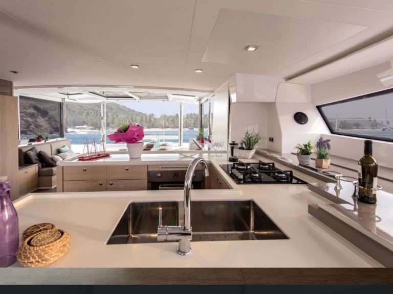 Katamarán k pronájmu v La Paz za nejlepší cenu