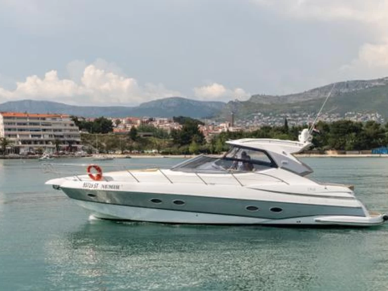 Pronájem lodi Sessa Marine C42 v Split na Samboatu