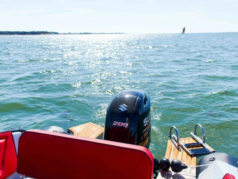 Pronajmout si Prua al vento THOR 7.0 v L'Herbaudière