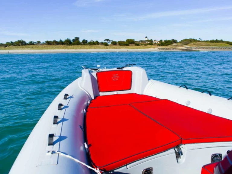 Pronajmout Motorová loď se skipperem či ne Prua al vento v L'Herbaudière