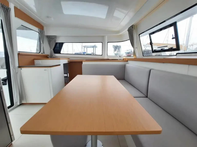 Pronájem lodi Excess Excess 11 v Papeete na Samboatu