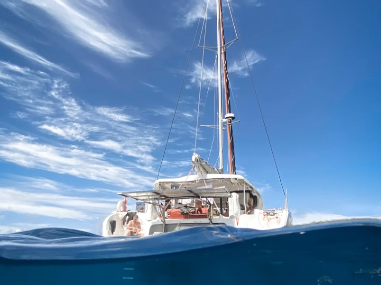 Pronajmout Katamarán se skipperem či ne Excess v Papeete