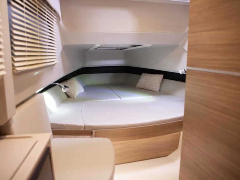 Pronájem lodi Saxdor Saxdor 320 GTO v Hydra na Samboatu