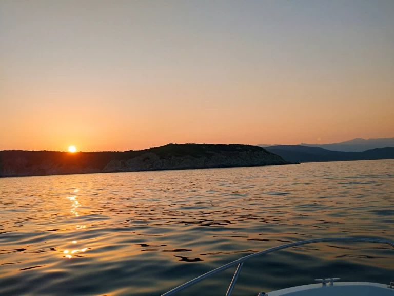Pronájem lodi Porto-Vecchio lákavé ceny Cap Camarat 5.5 CC Serie 2