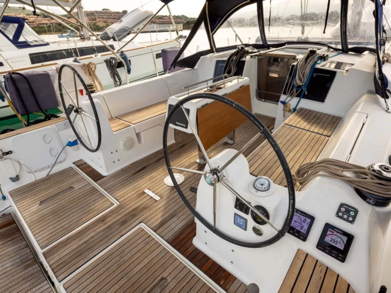 Pronájem jachty v Golfo Aranci -Dufour Dufour 382 Grand Large na Samboatu