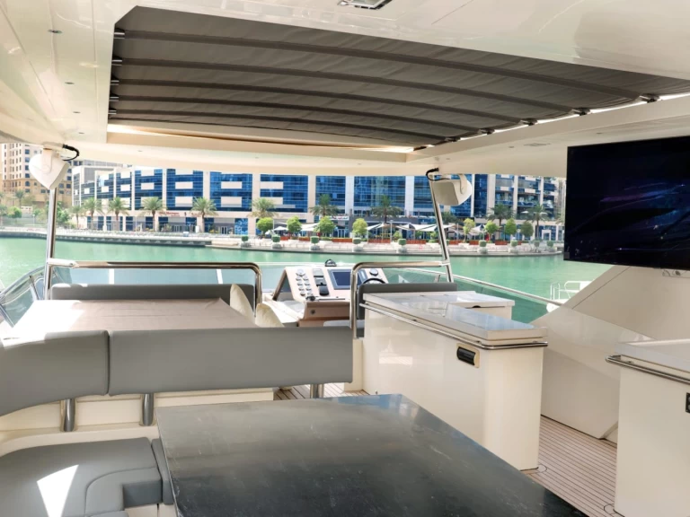 Galeon Galeon 260 jednotlivci a charterové společnosti v Dubai Marina