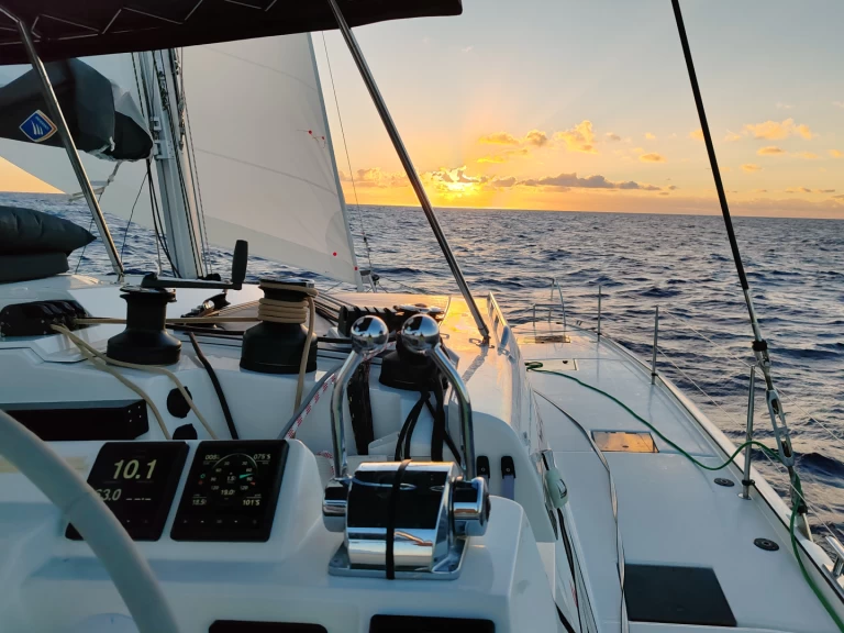 Katamarán k pronájmu v Saint-Mandrier-sur-Mer za nejlepší cenu