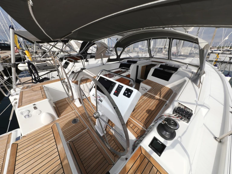 Pronájem Plachetnice Hanse s licencí