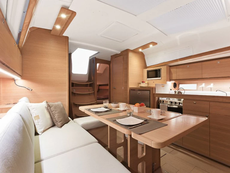 Pronájem Plachetnice v Lefkáda -Dufour Dufour 382 Grand Large