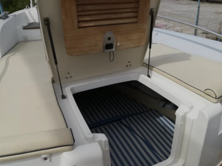 Pronajmout Polotuhá loď se skipperem či ne Marlin Boat v Porto Rotondo