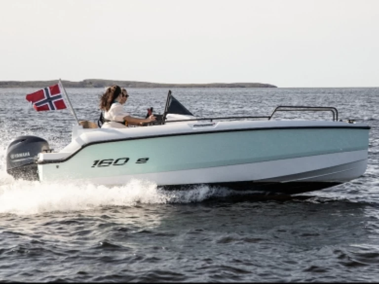 Pronajmout si Compass Compass 150 CC v Palma de Mallorca