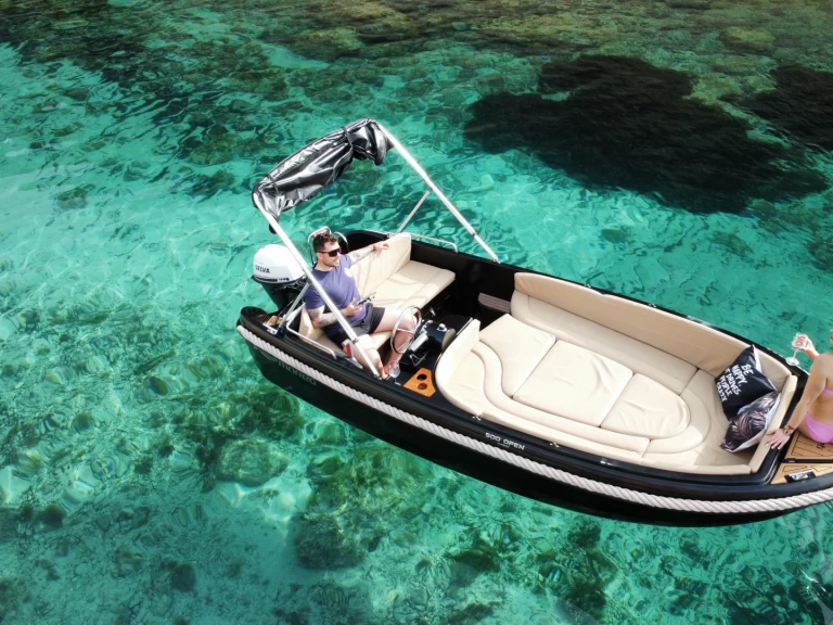 Mareti Open 500 Classic jednotlivci a charterové společnosti v Sant Antoni de Portmany