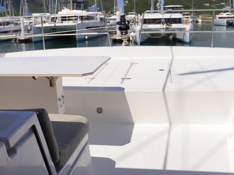 Pronájem Katamarán Bali s licencí