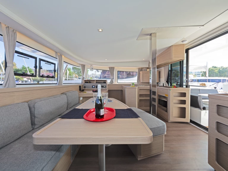 Pronajmout si Lagoon Lagoon 42 v Deme of Volos