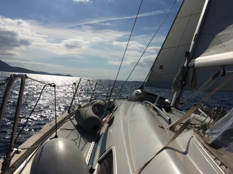 Bavaria Bavaria 50 Cruiser jednotlivci a charterové společnosti v Salamína