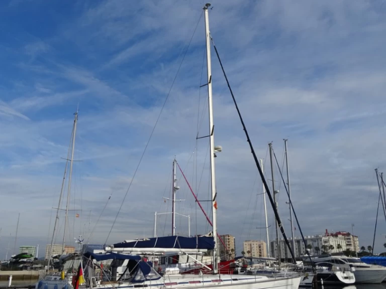 Pronájem Plachetnice v La Línea de la Concepción -Bavaria Bavaria 44