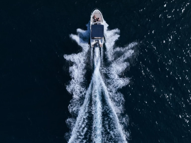 Pronajmout Motorová loď se skipperem či ne Jeanneau v Ibiza Town