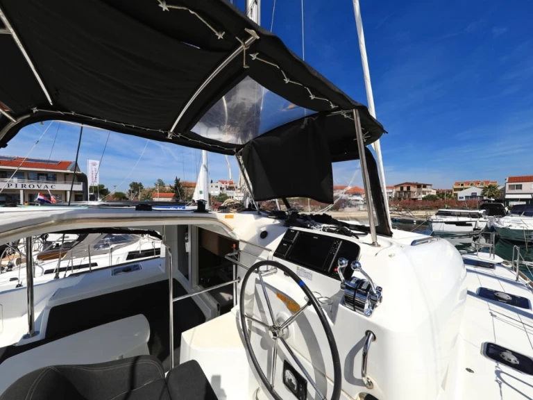 Pronájem lodi Lagoon Lagoon 40 v Pirovac na Samboatu