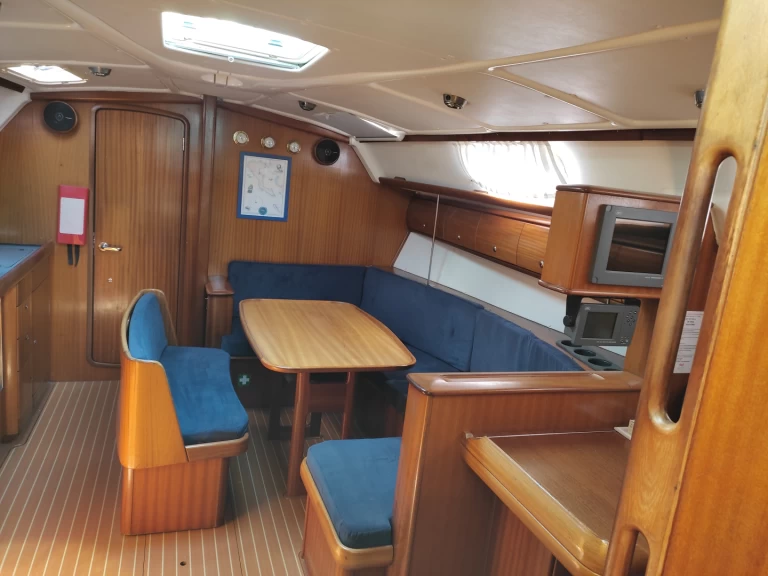 Pronájem Plachetnice Bavaria s licencí