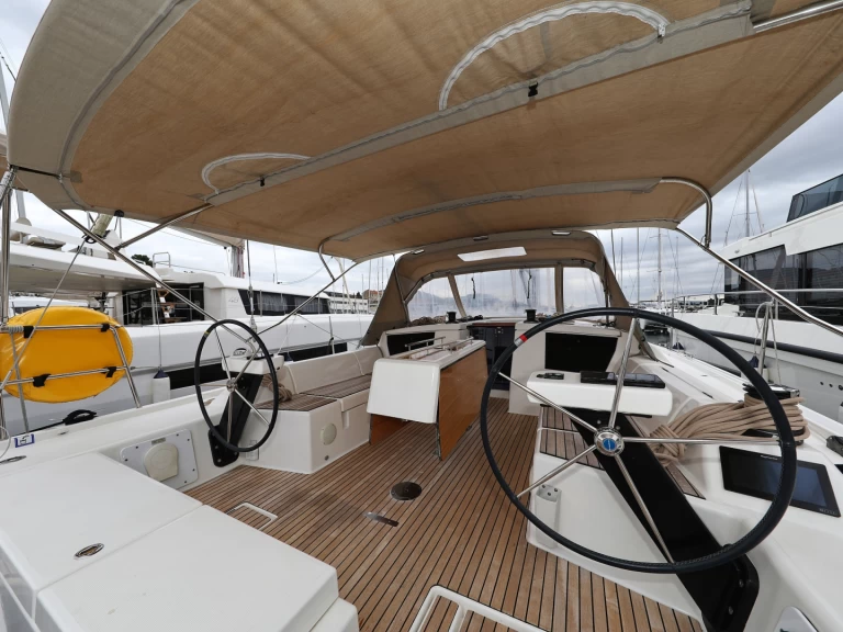 Pronajmout Plachetnice se skipperem či ne Dufour v Šibenik 