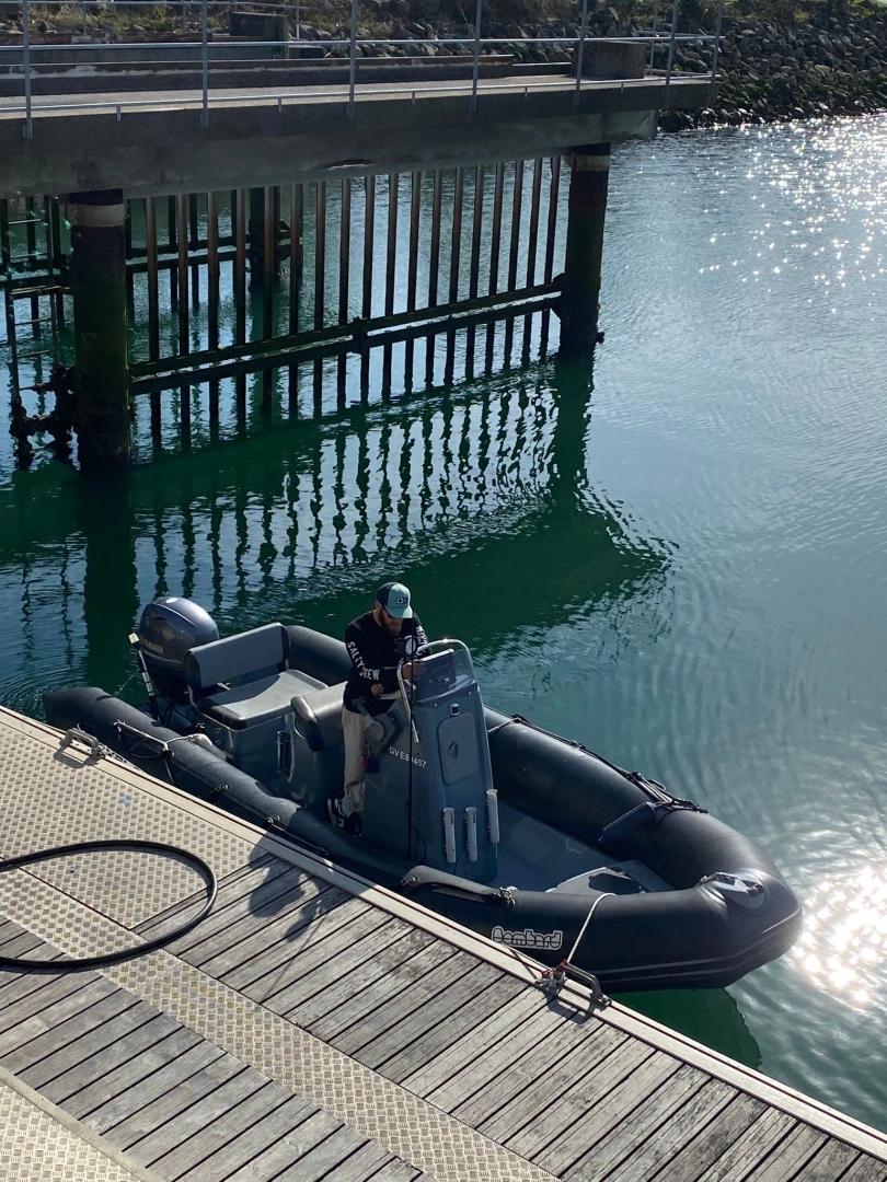 Pronájem lodi Hendaye lákavé ceny Explorer 550