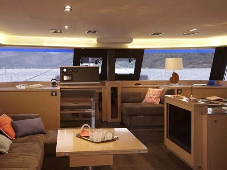 Pronajmout si Fountaine Pajot Ipanema 58 v Le Marin