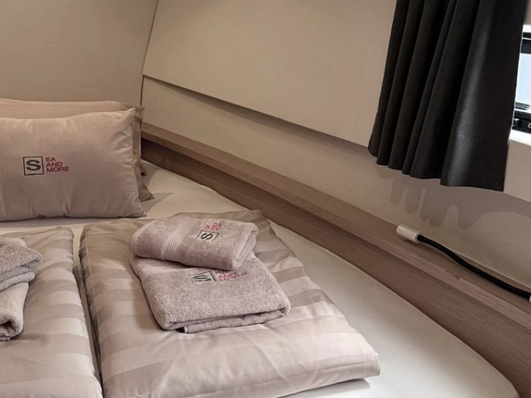 Pronájem lodi Fountaine Pajot Fountaine Pajot MY 37 v Rogoznica na Samboatu