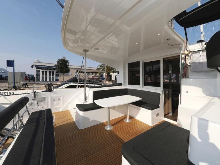 Pronájem lodi Biograd Na Moru lákavé ceny Lagoon 40