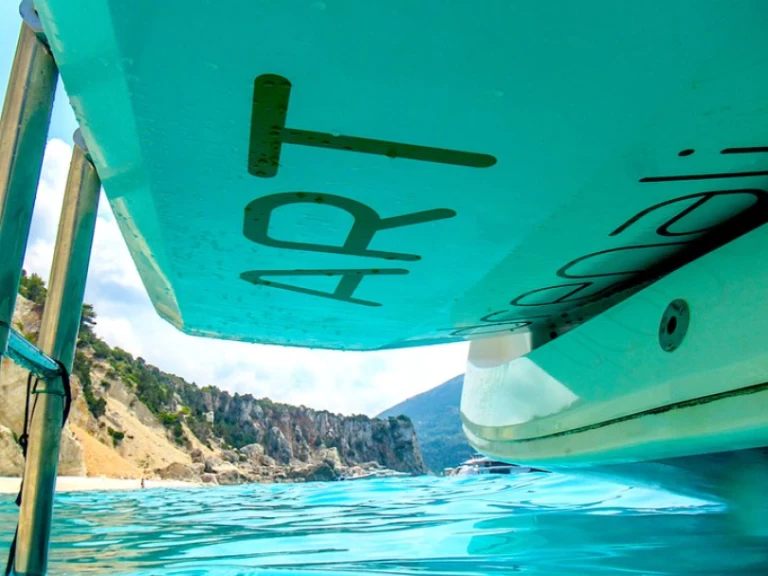 Pronajmout Plachetnice se skipperem či ne Jeanneau v Lefkáda