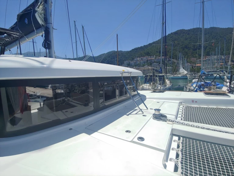 Pronájem lodi Lagoon Lagoon 40 v Fethiye na Samboatu