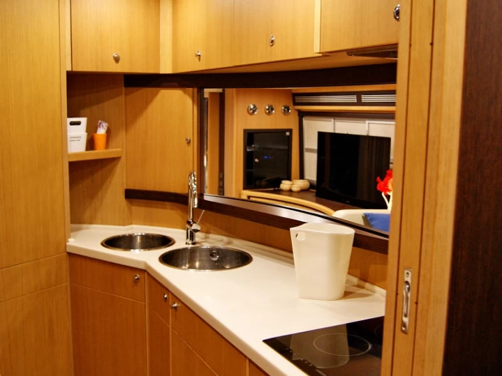 Pronájem jachty v Donji Seget -Abacus Abacus 70 na Samboatu