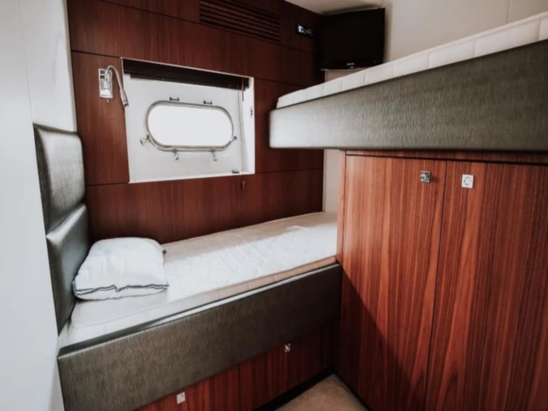 Pronájem lodi Donji Seget lákavé ceny Sunseeker Predator 64