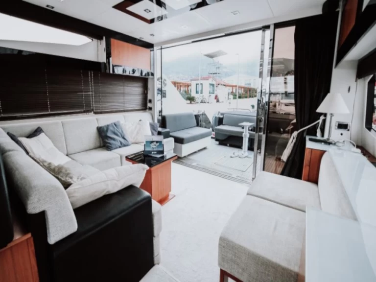 Pronájem lodi Sunseeker Sunseeker Predator 64 v Donji Seget na Samboatu