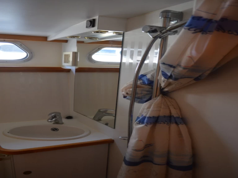 Pronájem lodi De Drait Valkkruiser 1350 v Drachten na Samboatu