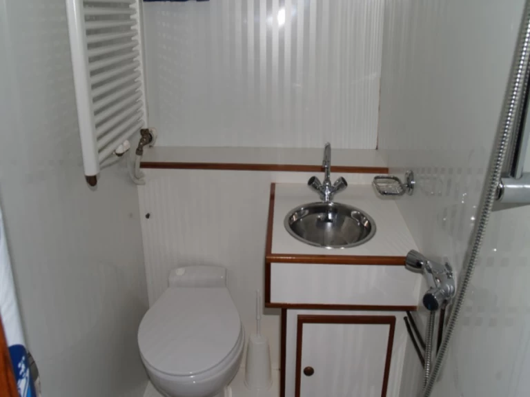 Pronajmout Motorová loď se skipperem či ne De Drait v Drachten