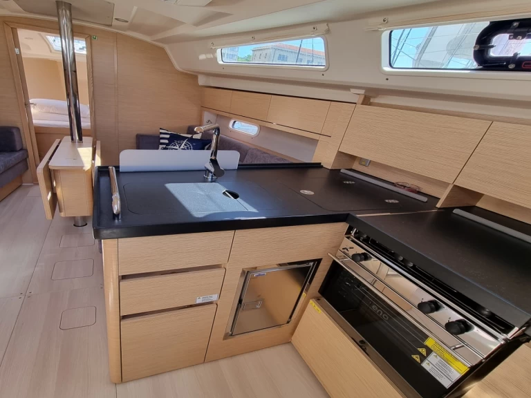 Pronájem Plachetnice v Pula -Hanse Hanse 348