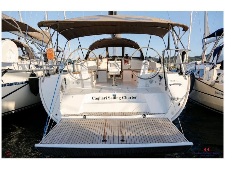 Pronájem Plachetnice Bavaria s licencí